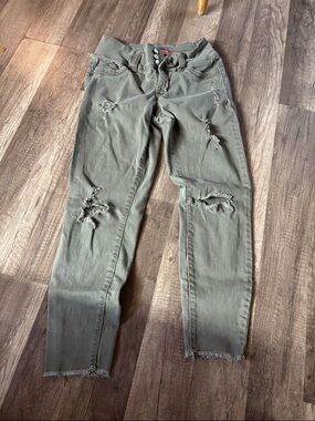 Women’s Olive Distressed Skinny Jeans